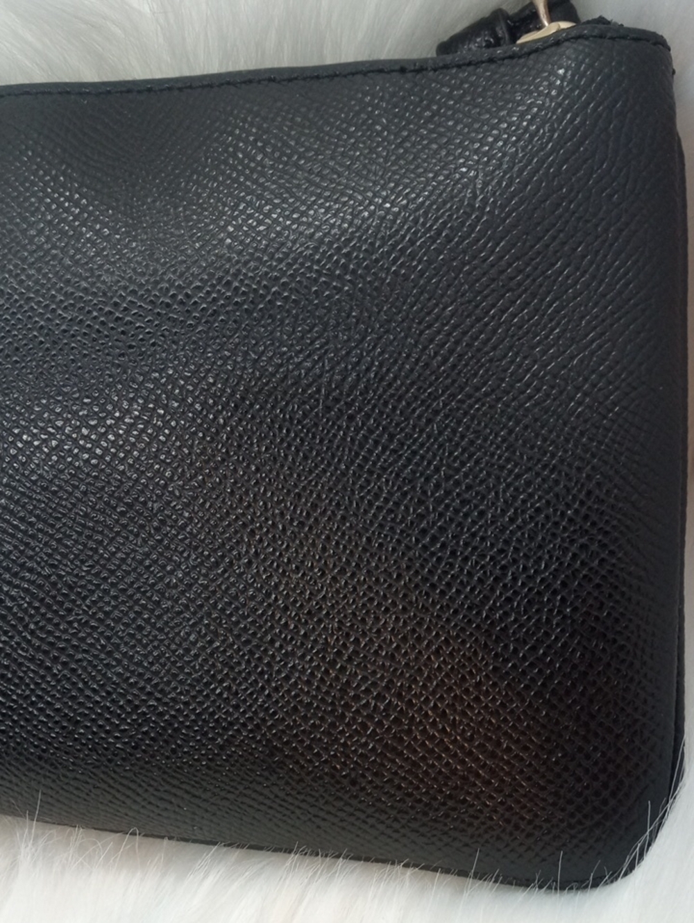 COACH LEATHER WRISTLET - Picture 4 of 7